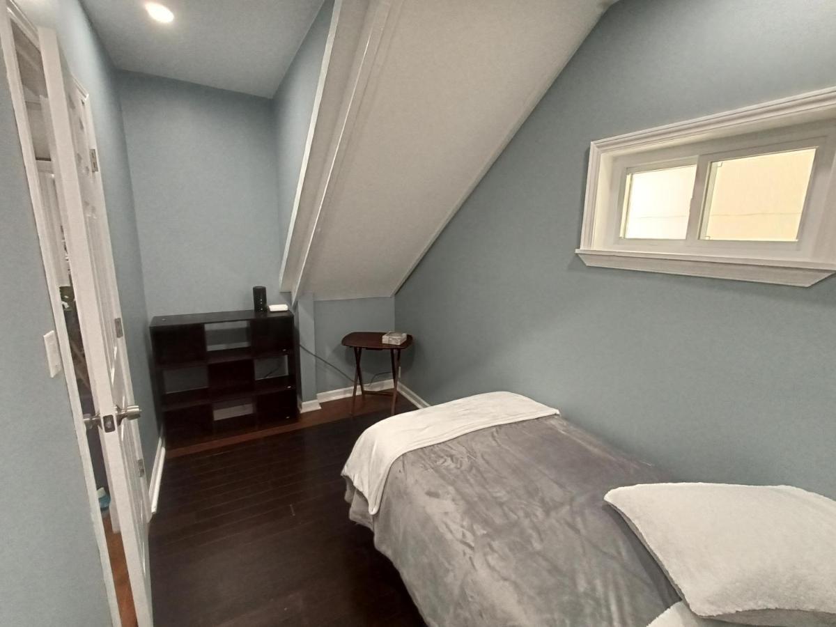 Apartment Cozy Updated 3-br Near Peace Bridge
